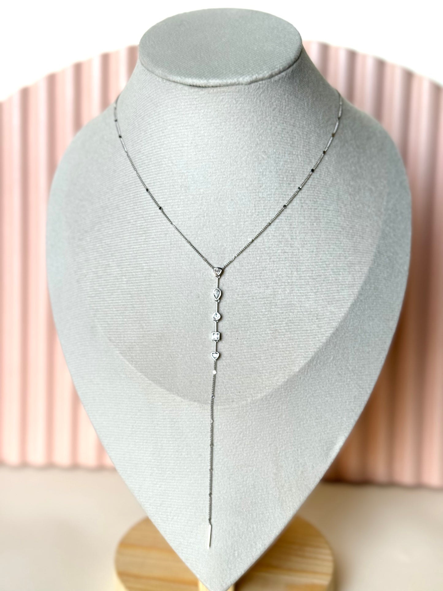 Y lined necklace