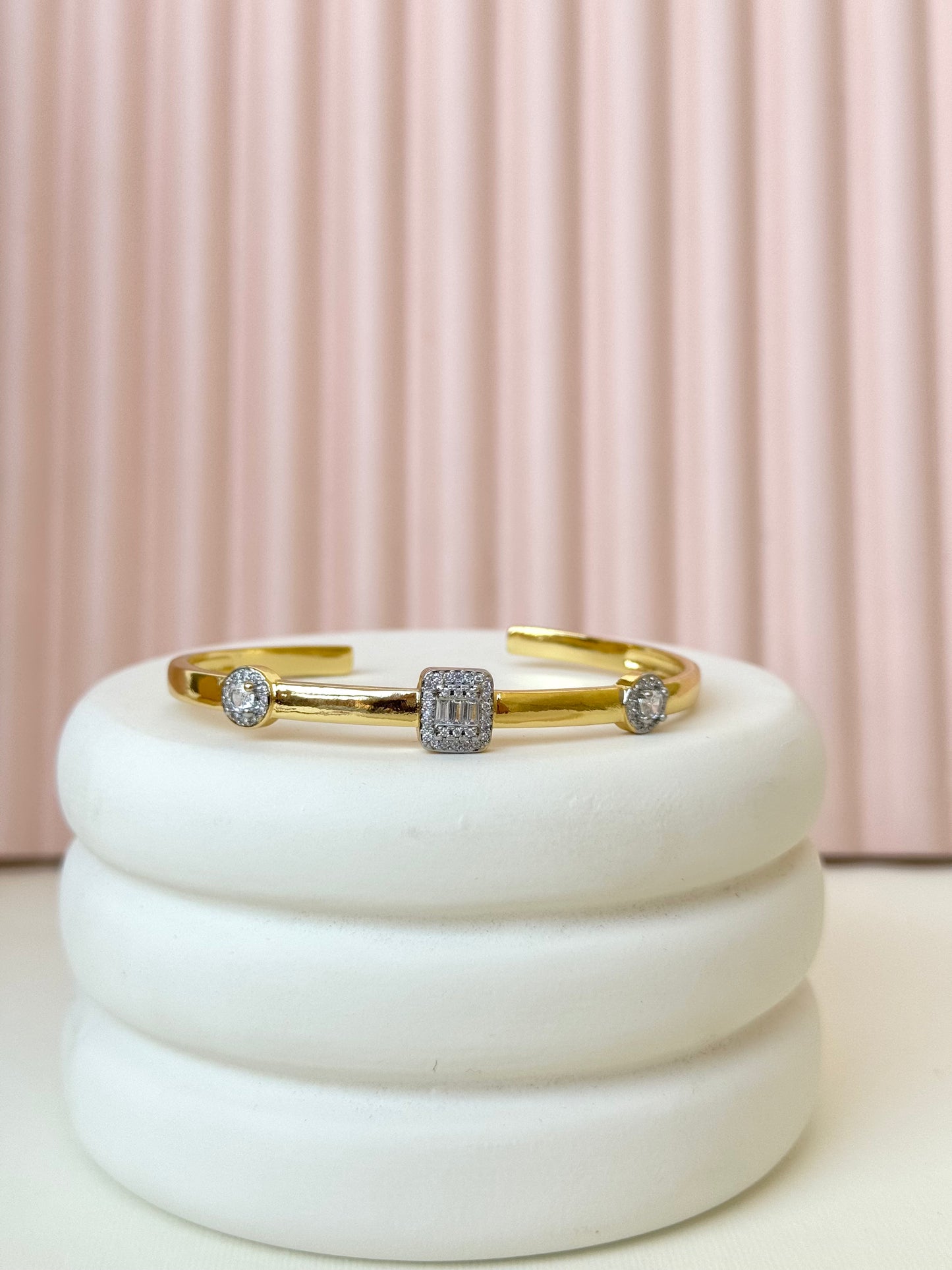 Class Bangle
