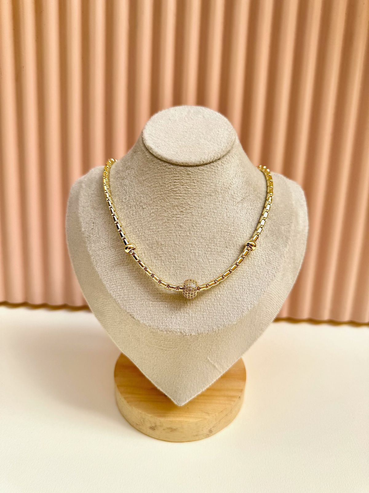 Novelle necklace