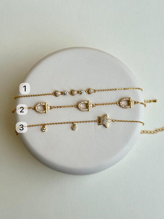 Tiny Bracelet