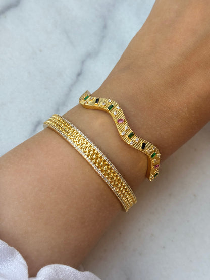 Curvey bangles