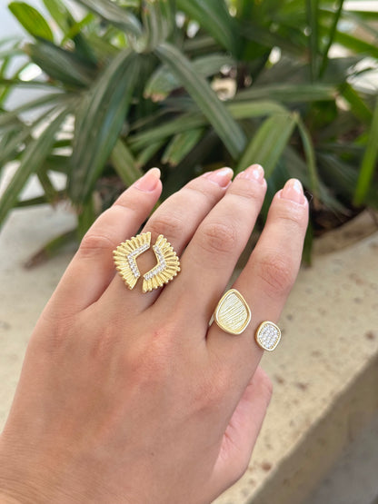 Faced Rings