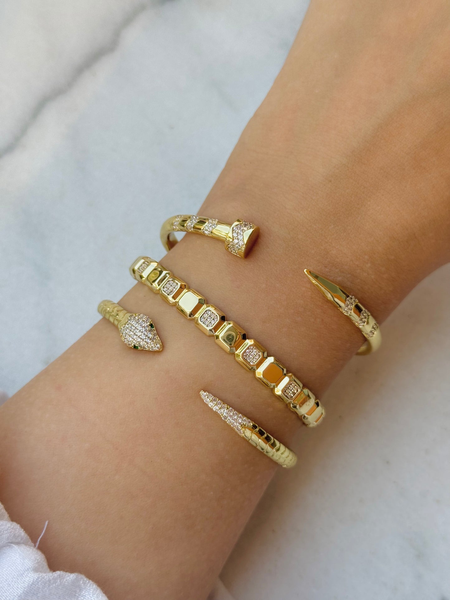 Bossy bangles
