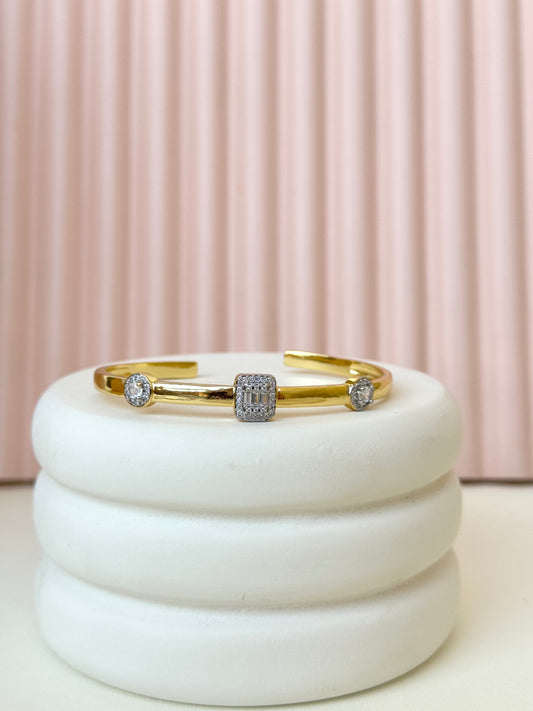 Class Bangle