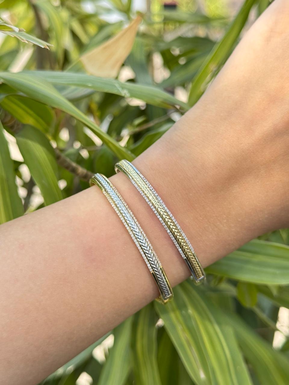 Timeless Bangle