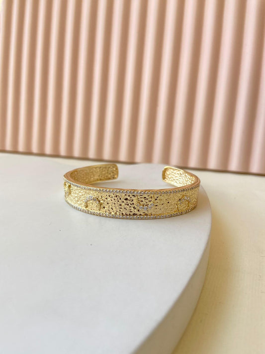 Moon bangle