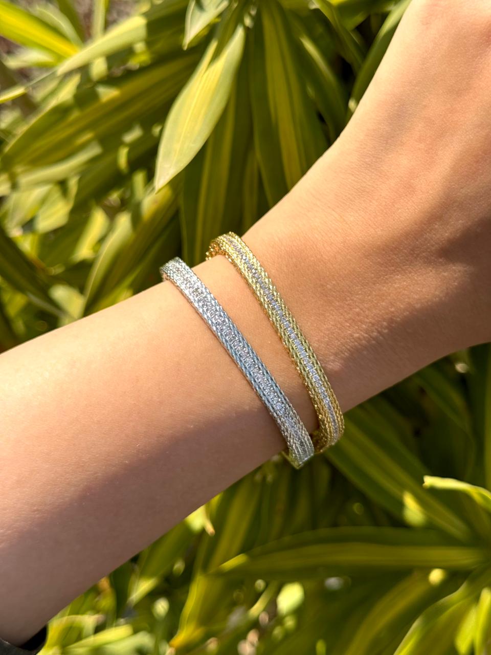 Squared bangle
