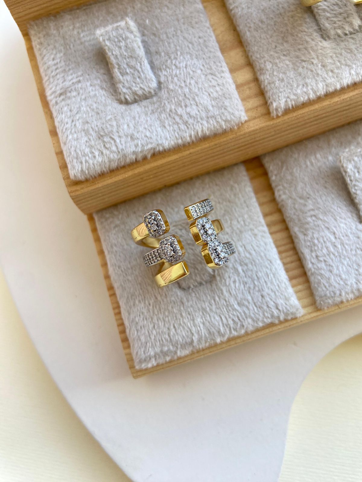 Royal Square Ring