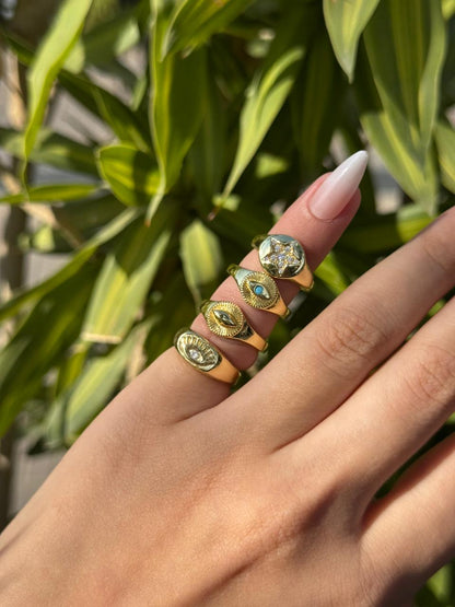 Eye Pinky Ring